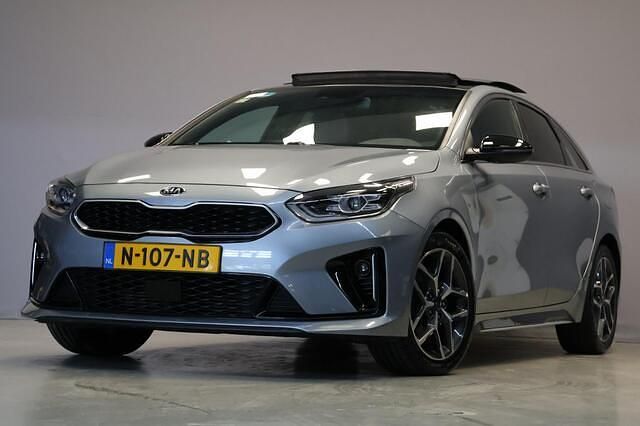 Grijs Occasion 2021 Kia ProCeed GT Hatchback | € 16.995 (Goede deal) - Afbeelding 1/4