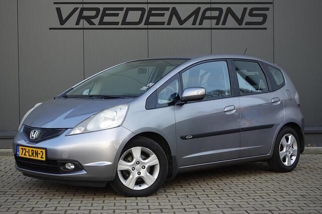 Grijs (metallic) Occasion 2010 Honda Jazz Comfort Hatchback | € 4.950 (Eerlijke prijs) - Afbeelding 1/4