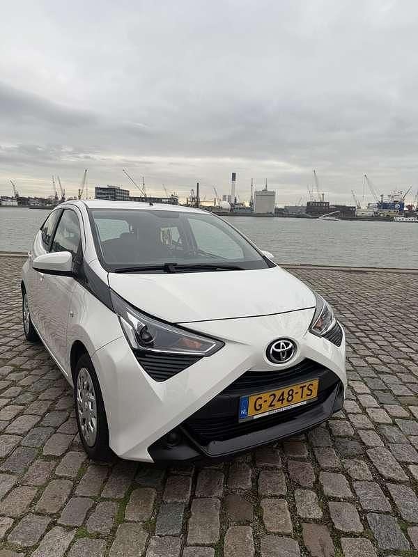 Occasion Toyota Aygo X-play 72 PK (52 kW) 2019 Wit Hatchback