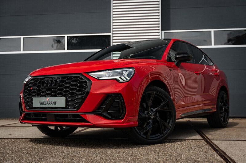 Rood Gebruikt 2020 Audi Q3 S-Line SUV | € 35.950 - Afbeelding 1/4