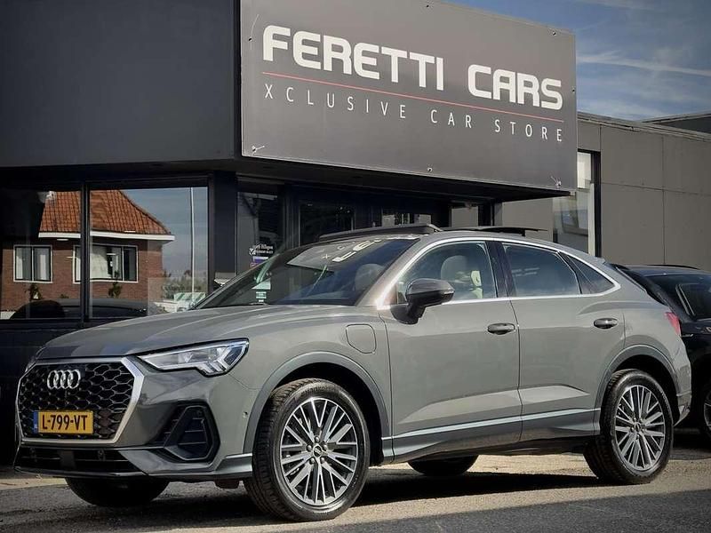 Grijs Gebruikt 2021 Audi Q3 Sportback Business SUV | € 42.900 (Iets duurder) - Afbeelding 1/4