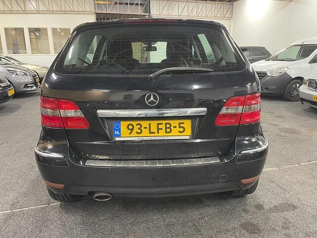 Occasion Mercedes B160 95 PK (69 kW) 2010 Zwart (metallic) MPV