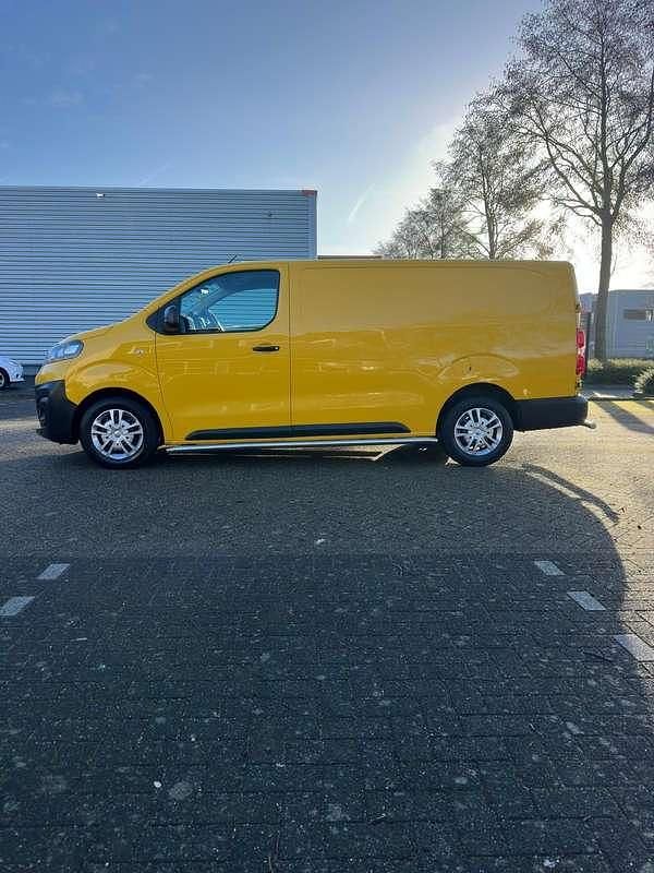 Occasion Opel Vivaro 122 PK (89 kW) 2021 Geel MPV