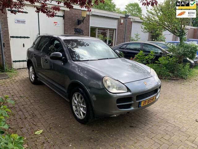 Grijs Gebruikt 2003 Porsche Cayenne SUV | € 5.495 (Duur) - Afbeelding 1/4