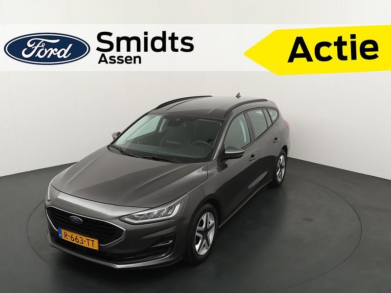 Grijs Gebruikt 2022 Ford Focus SE Stationwagen | € 18.250 (Eerlijke prijs) - Afbeelding 1/4