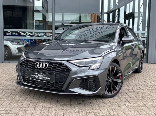 Grijs Gebruikt 2021 Audi A3 S-Line Sedan | € 25.950 (Eerlijke prijs) - Afbeelding 1/4