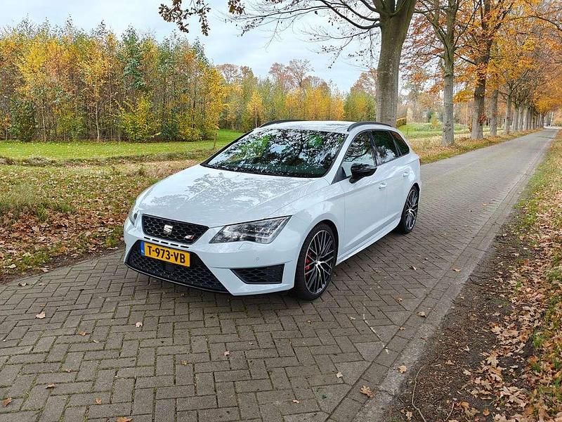 Grijs Gebruikt 2016 Seat Leon Cupra 290 Stationwagen | € 19.500 (Eerlijke prijs) - Afbeelding 1/4