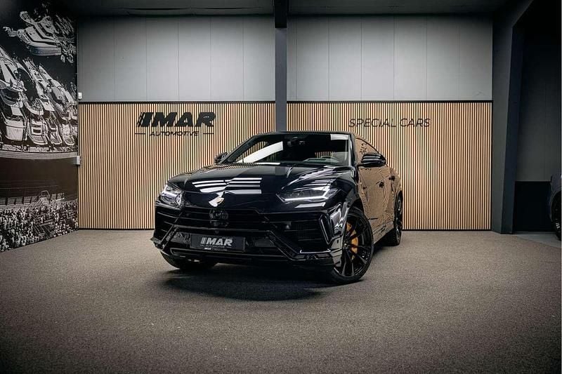 Zwart Gebruikt 2023 Lamborghini Urus SUV | € 359.950 (Super prijs) - Afbeelding 1/4