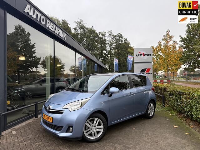 Blauw Gebruikt 2011 Toyota Verso-S MPV | € 10.450 (Iets duurder) - Afbeelding 1/4