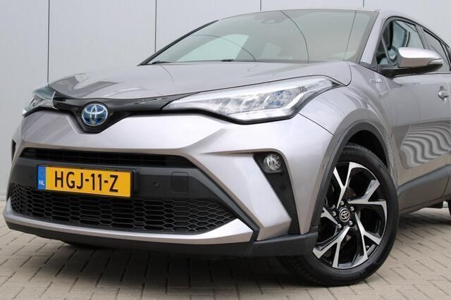 Occasion Toyota C-HR Team 152 PK (111 kW) 2022 Grijs, metallic lak SUV
