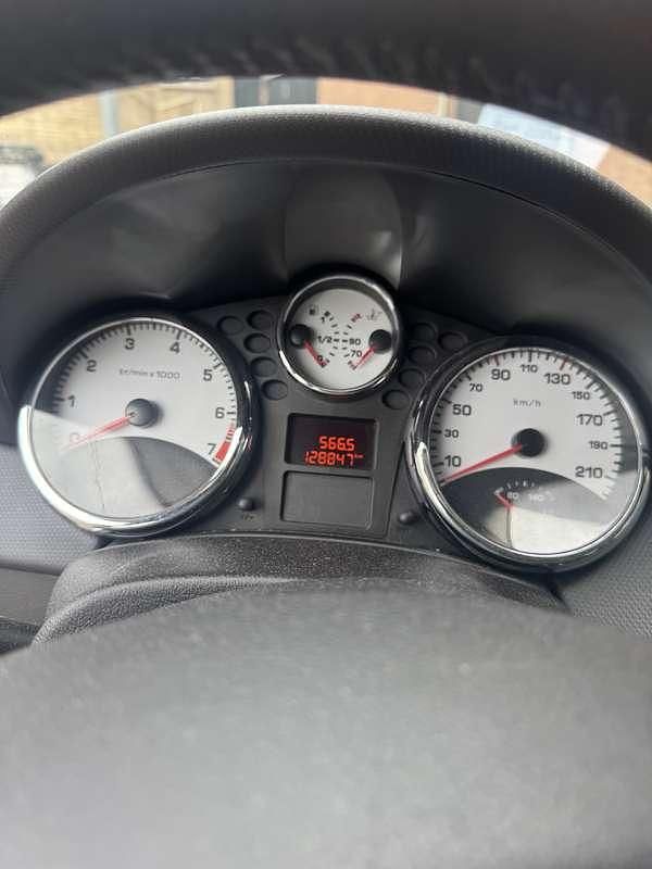 Grijs Gebruikt 2009 Peugeot 207 Stationwagen | € 3.000 (Eerlijke prijs) - Afbeelding 1/4