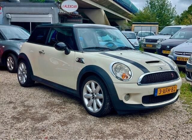 Wit Gebruikt 2007 Mini Cooper S Chili Hatchback | € 4.950 (Eerlijke prijs) - Afbeelding 1/4