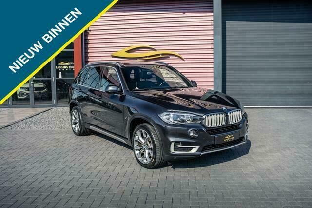 Grijs Gebruikt 2017 BMW X5 Luxury Line SUV | € 38.999 - Afbeelding 1/4