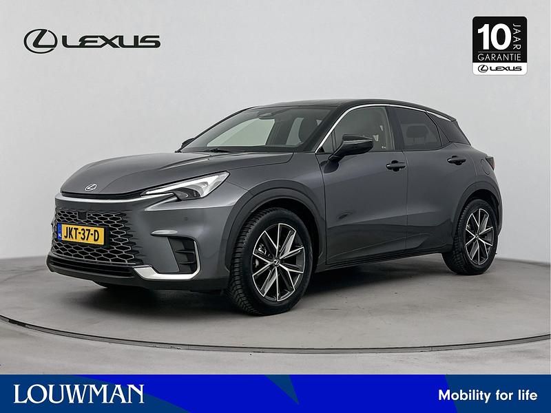 Grijs (metallic) Gebruikt 2024 Lexus LBX SUV | € 38.495 (Eerlijke prijs) - Afbeelding 1/4