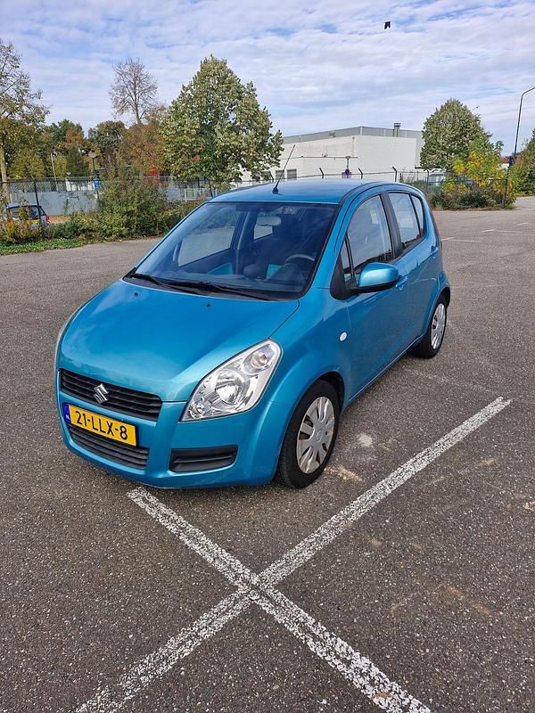 Groen Gebruikt 2010 Suzuki Splash Comfort Hatchback | € 3.500 (Eerlijke prijs) - Afbeelding 1/4