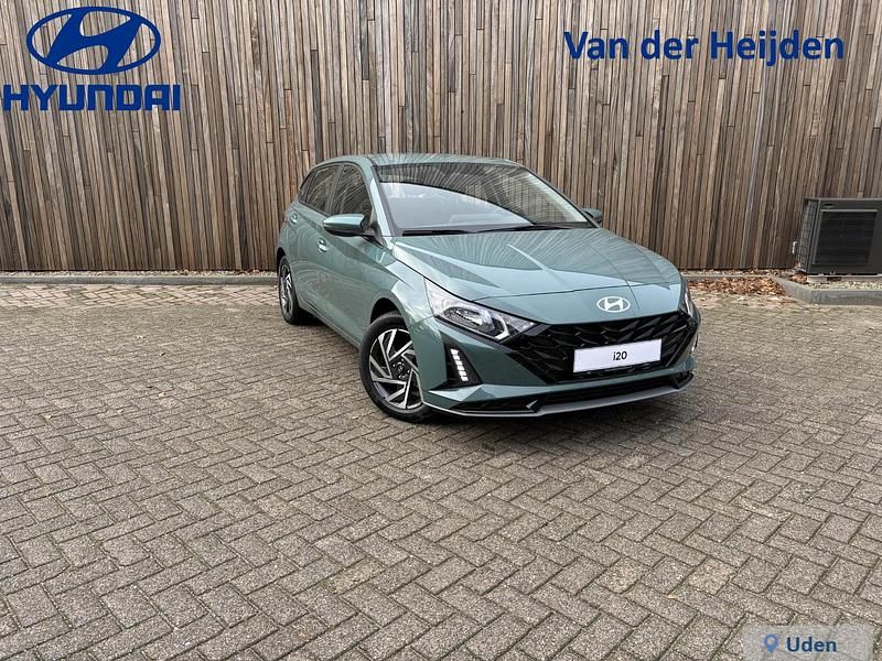 Groen Nieuw 2025 Hyundai i20 Comfort Hatchback | € 29.930 (Eerlijke prijs) - Afbeelding 1/4