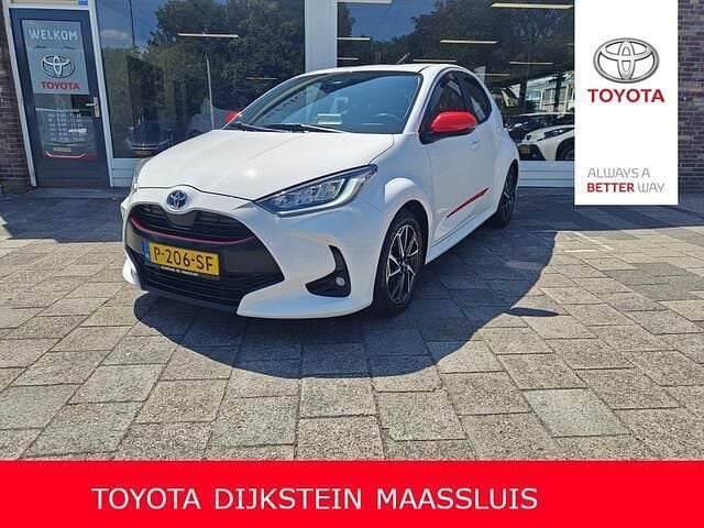 Wit Gebruikt 2022 Toyota Yaris Hatchback | € 22.950 (Iets duurder) - Afbeelding 1/4