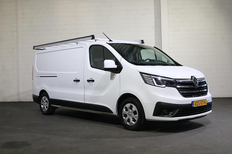 Wit Gebruikt 2023 Renault Trafic Van | € 20.950 (Super prijs) - Afbeelding 1/4