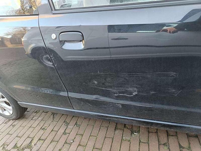 Occasion Nissan Pixo Acenta 68 PK (50 kW) 2010 Zwart Hatchback