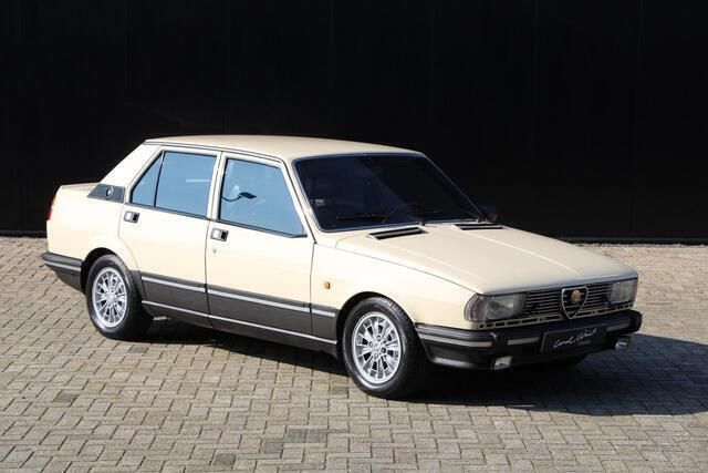 Wit Gebruikt 1982 Alfa Romeo Giulietta Hatchback | € 12.500 - Afbeelding 1/4