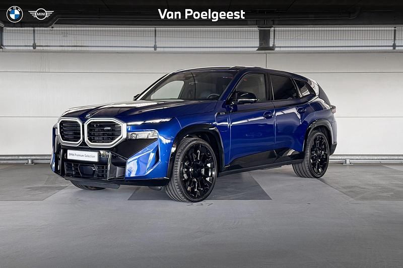 M marina bay blue metallic (c1k) (blauw metallic) Occasion 2025 BMW XM SUV | € 107.900 (Super prijs) - Afbeelding 1/4