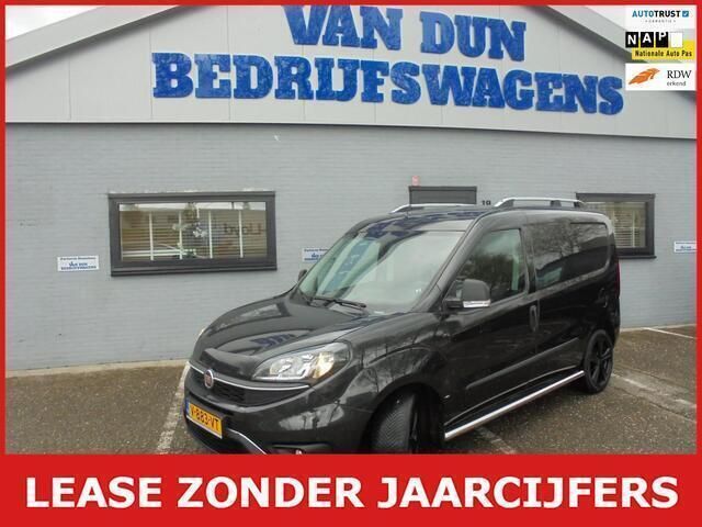 Zwart Gebruikt 2019 Fiat Doblò MPV | € 7.990 (Eerlijke prijs) - Afbeelding 1/4