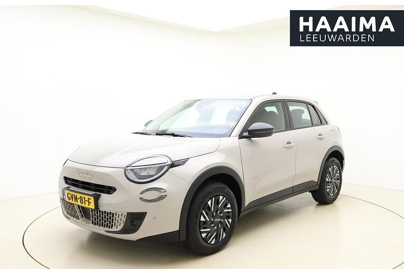 Grijs Gebruikt 2024 Fiat 600 Urban SUV | € 27.450 (Eerlijke prijs) - Afbeelding 1/4