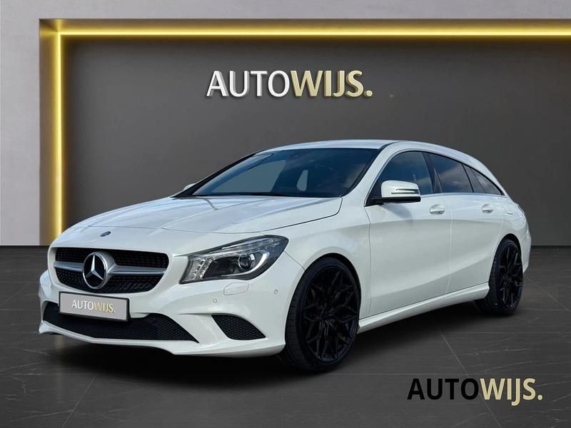 Wit Gebruikt 2015 Mercedes CLA180 Ambition Sedan | € 14.895 (Goede deal) - Afbeelding 1/4