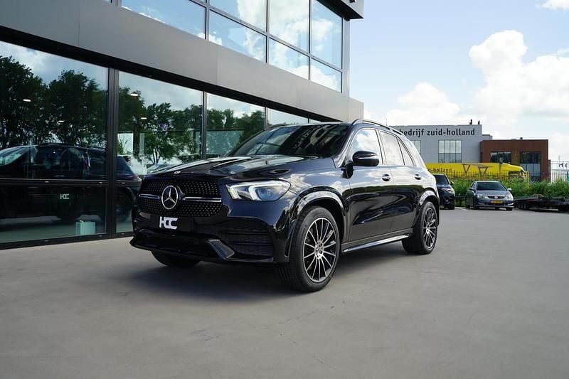 Zwart Gebruikt 2021 Mercedes GLE350e AMG SUV | € 66.940 (Eerlijke prijs) - Afbeelding 1/4