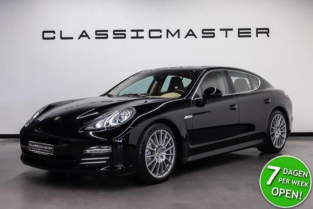 Zwart Gebruikt 2011 Porsche Panamera Sedan | € 57.950 - Afbeelding 1/4