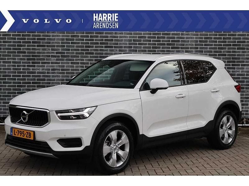 Gebruikt 2018 Volvo XC40 Momentum SUV | € 27.394 (Eerlijke prijs) - Afbeelding 1/4