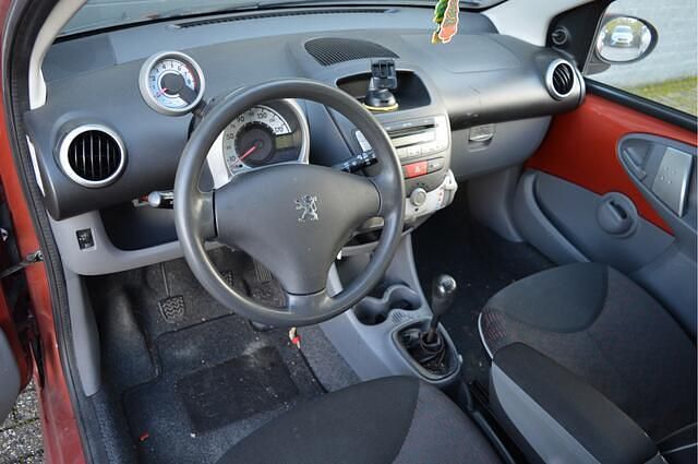 Occasion Peugeot 107 68 PK (50 kW) 2009 Oranje Hatchback