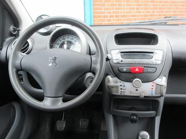 Occasion Peugeot 107 Comfort 68 PK (50 kW) 2011 Zwart Hatchback