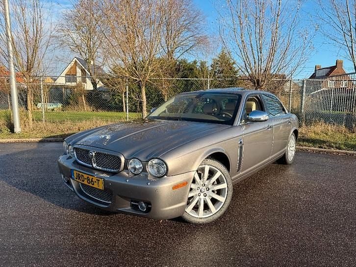 Occasion Jaguar XJ 298 PK (219 kW) 2009 Grijs Sedan