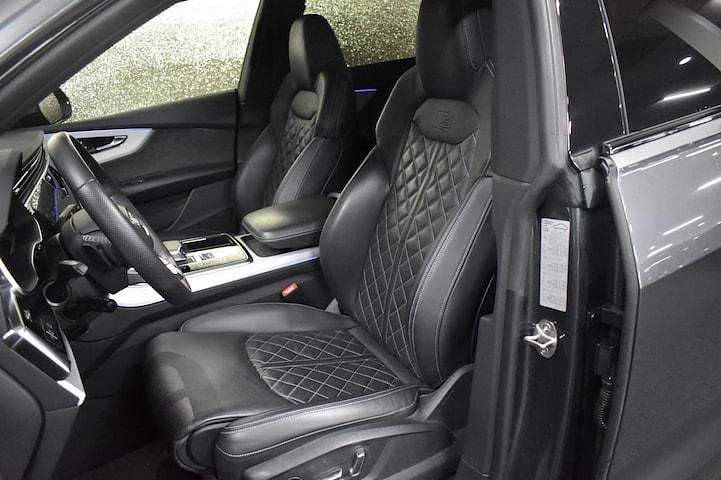 Occasion Audi Q8 Competition 381 PK (280 kW) 2022 Grijs SUV