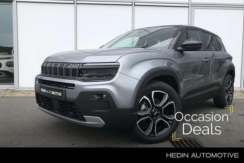 Grijs Occasion 2025 Jeep Avenger Summit SUV | € 33.945 (Eerlijke prijs) - Afbeelding 1/3