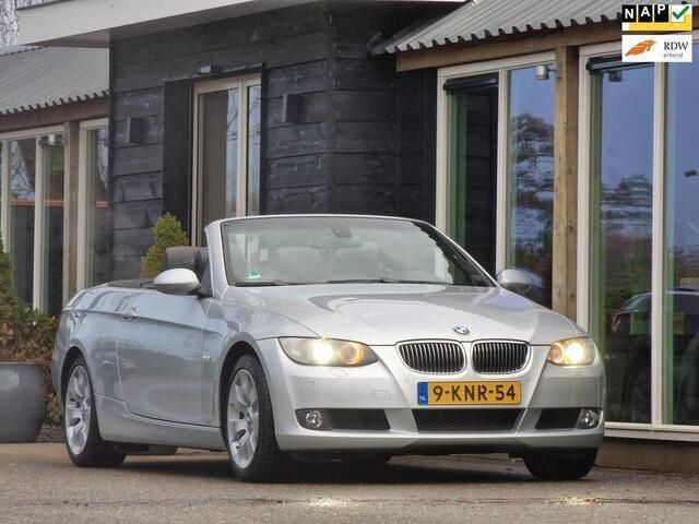 Grijs Gebruikt 2007 BMW 325 Cabriolet Performance Cabriolet | € 15.950 (Eerlijke prijs) - Afbeelding 1/4