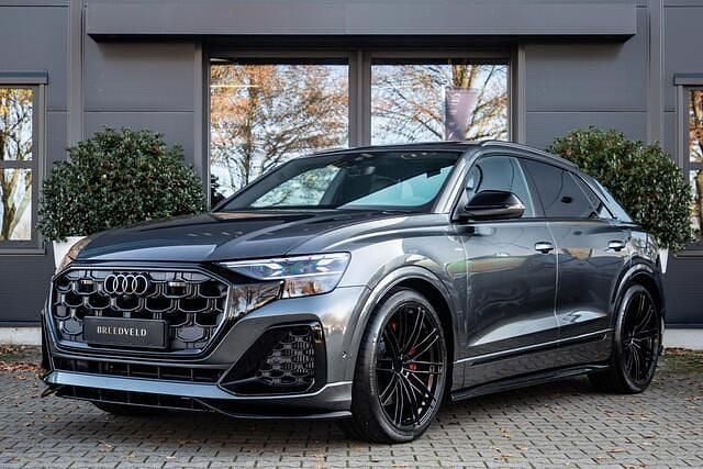 Nieuw Audi Q8 Competition 488 PK (358 kW) 2026 Grijs SUV