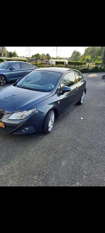 Grijs Gebruikt 2008 Seat Ibiza Sport MPV | € 2.150 - Afbeelding 1/3
