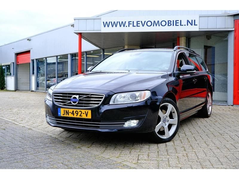 Blauw Gebruikt 2016 Volvo V70 Stationwagen | € 19.750 (Goede deal) - Afbeelding 1/4