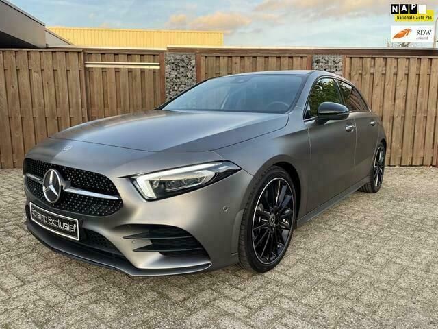 Grijs Gebruikt 2021 Mercedes A250 AMG line Hatchback | € 44.750 - Afbeelding 1/4
