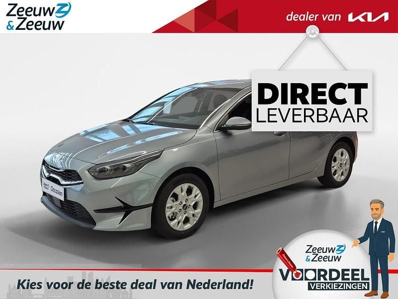 Grijs Nieuw 2025 Kia Ceed Hatchback | € 31.495 (Super prijs) - Afbeelding 1/4
