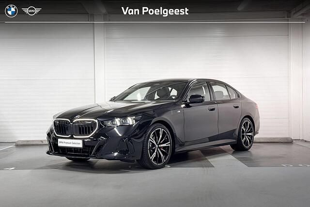 Zwart Gebruikt 2024 BMW 520 Performance Sedan | € 56.900 - Afbeelding 1/4