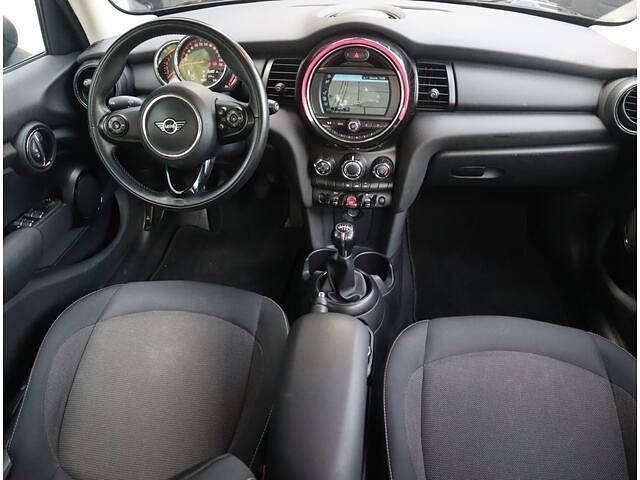 Occasion Mini ONE 102 PK (75 kW) 2019 Zwart Hatchback