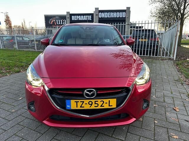 Occasion Mazda 2 90 PK (66 kW) 2015 Rood Hatchback