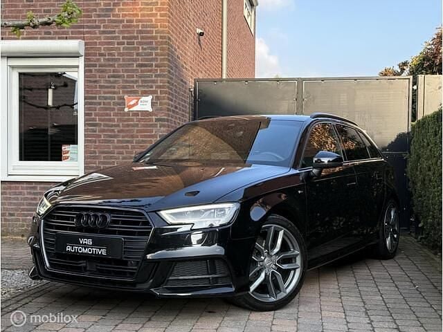 Zwart Gebruikt 2019 Audi A3 Sportback S-Line Hatchback | € 19.950 (Eerlijke prijs) - Afbeelding 1/4