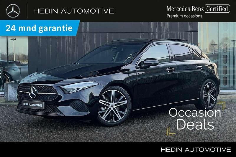 Zwart Occasion 2025 Mercedes A180 Luxury Hatchback | € 36.900 (Eerlijke prijs) - Afbeelding 1/3