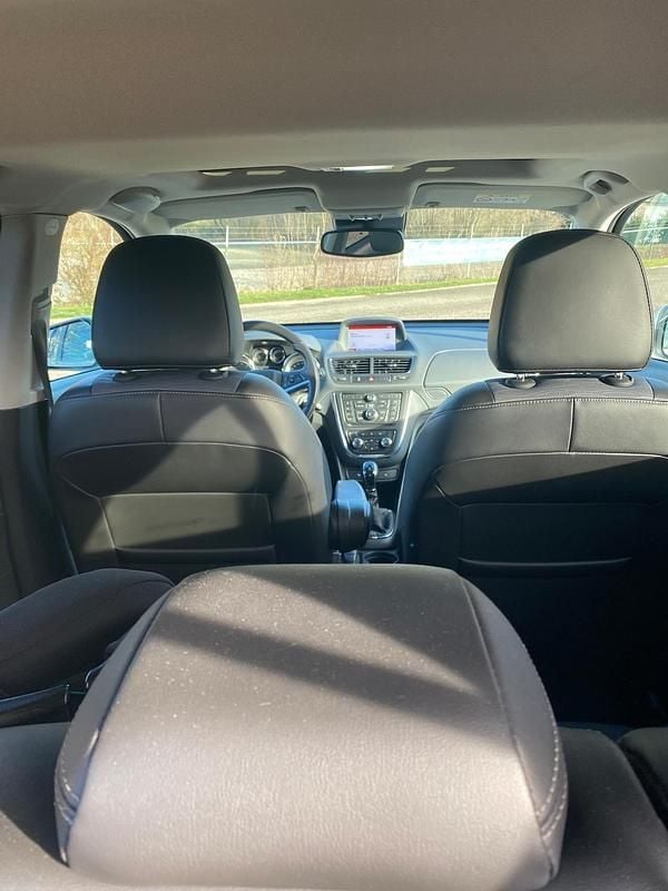 Wit Occasion 2014 Opel Mokka Cosmo SUV | € 9.500 (Goede deal) - Afbeelding 1/4