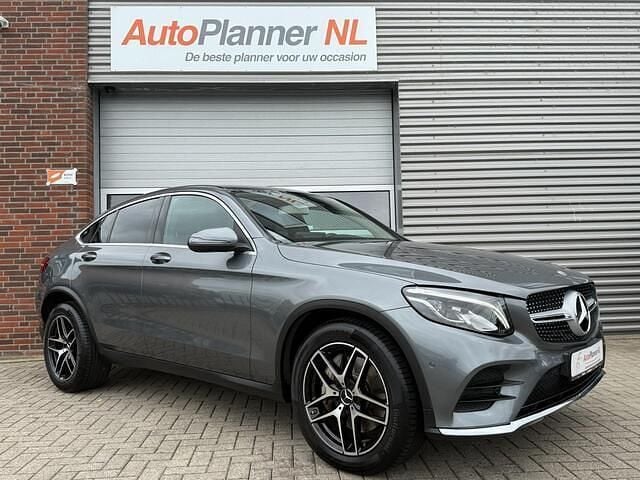 Grijs Gebruikt 2018 Mercedes GLC250 AMG Coupé | € 34.944 (Super prijs) - Afbeelding 1/4