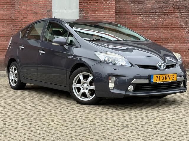 Grijs Occasion 2012 Toyota Prius Hatchback | € 8.395 (Eerlijke prijs) - Afbeelding 1/4